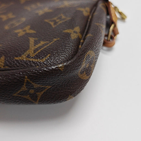 ACCESSOIRES Monogram Coated Canvas Brown