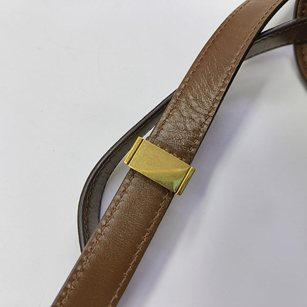 CLASSIC BOX Medium Calfskin Brown
