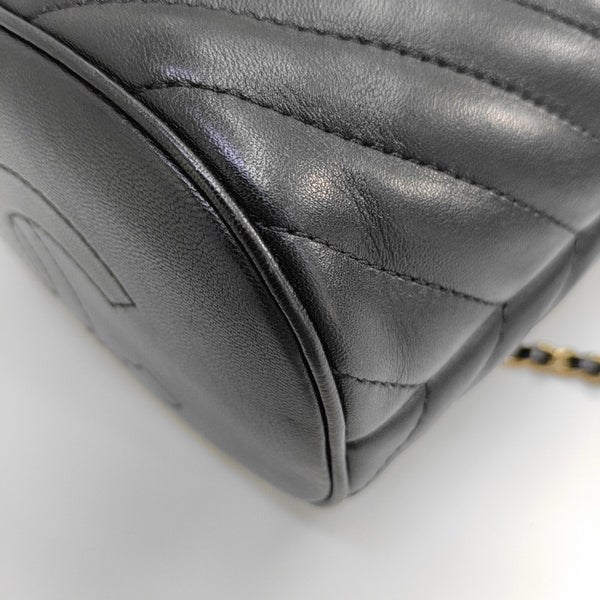 Quilted Lambskin Bucket Bag Black