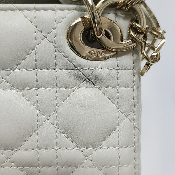 Lady Dior Super Mini Piel de cordero Blanca