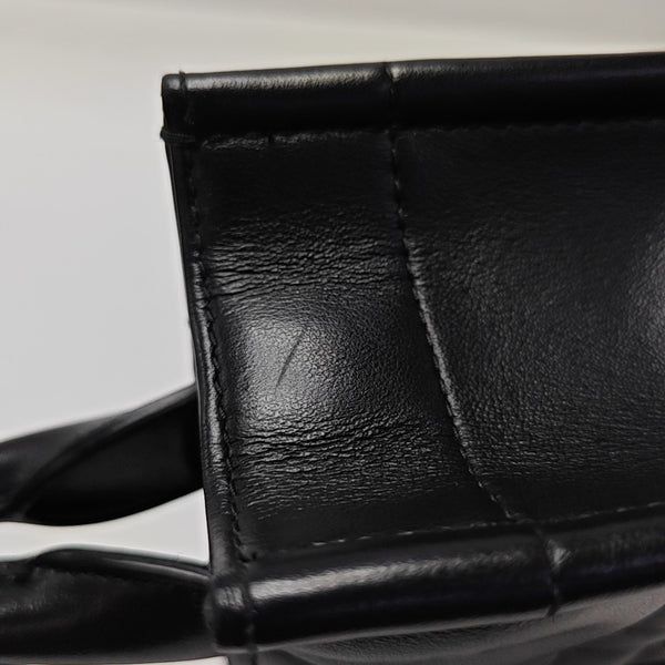Mini Dior Book Tote Piel de becerro Macrocannage negra