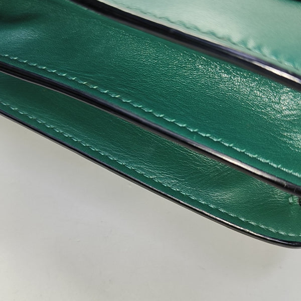 SERPENTI FOREVER Medium Calfskin Green