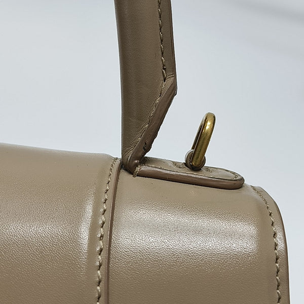 Hourglass S Calfskin Beige
