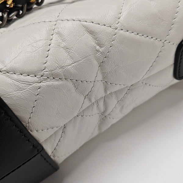 GABRIELLE Medium Quilted Calfskin White