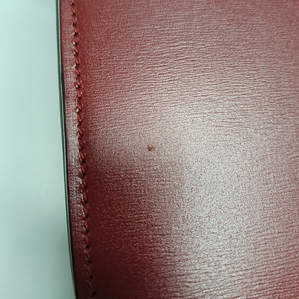 CLASSIC BOX Piel de ternera mediana Roja