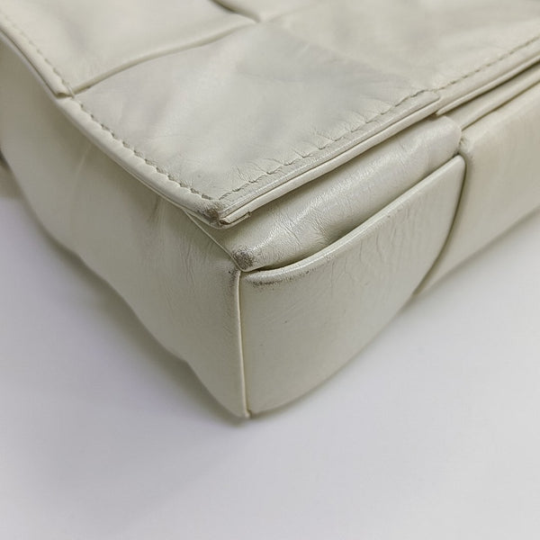 Cassette Medium Calfskin White