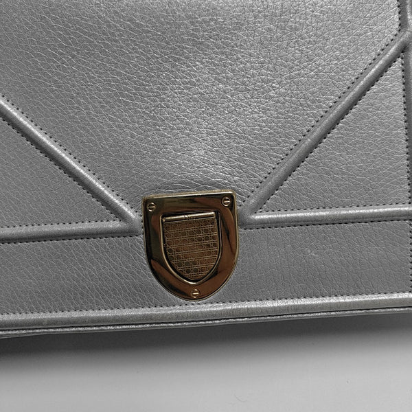 Diorama Medium Cannage Calfskin Silver