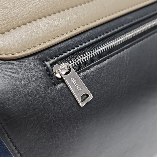 TRAPEZE Medium Calfskin Black