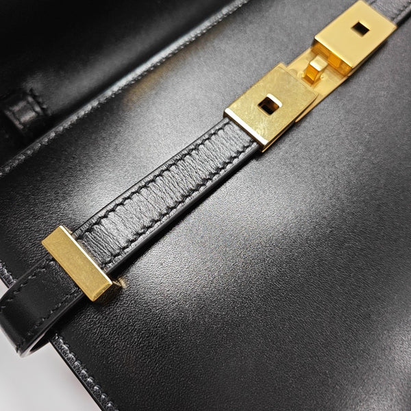 MANHATTAN Small Calfskin Black