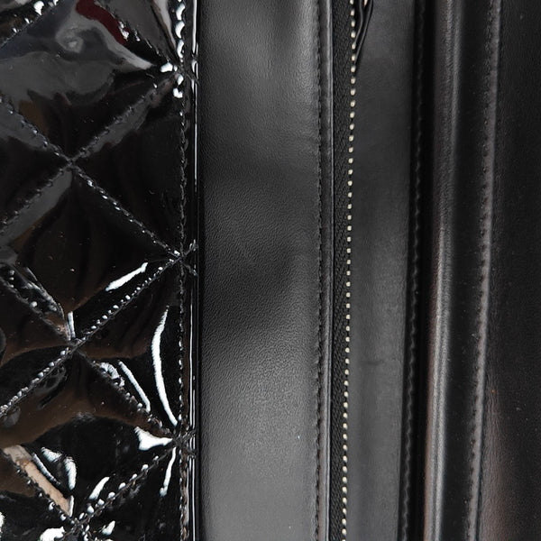 Quilted Calfskin Shoulder Bag Black