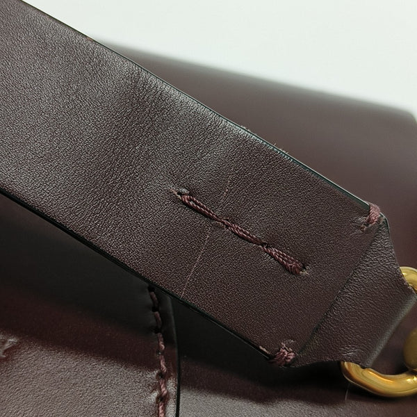 Square Stone Calfskin Red