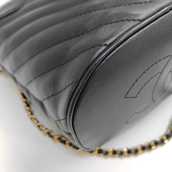 Quilted Lambskin Bucket Bag Black