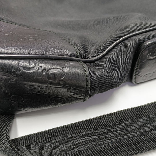 Messenger Fabric Black