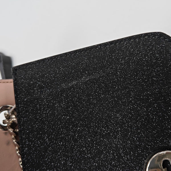 Vara Special Material Black