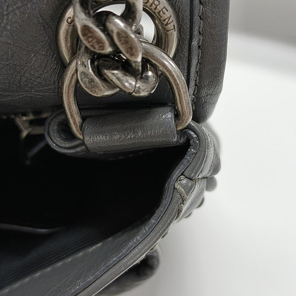 NIKI Medium Chevron Calfskin Gray