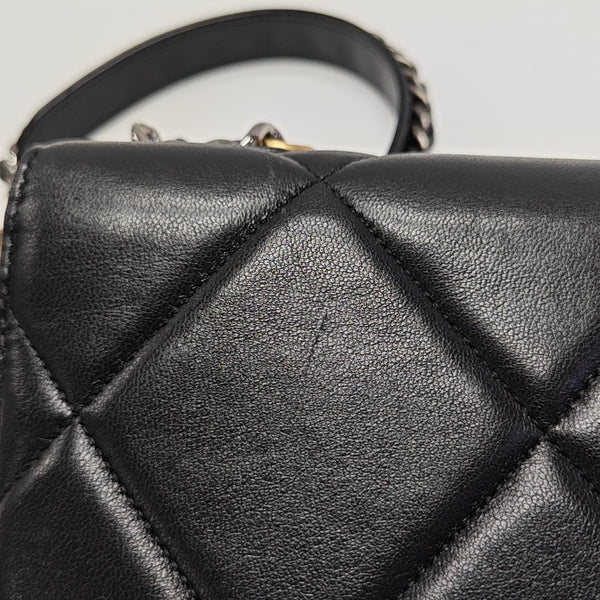 CHANEL 19 WOC Quilted Lambskin Black