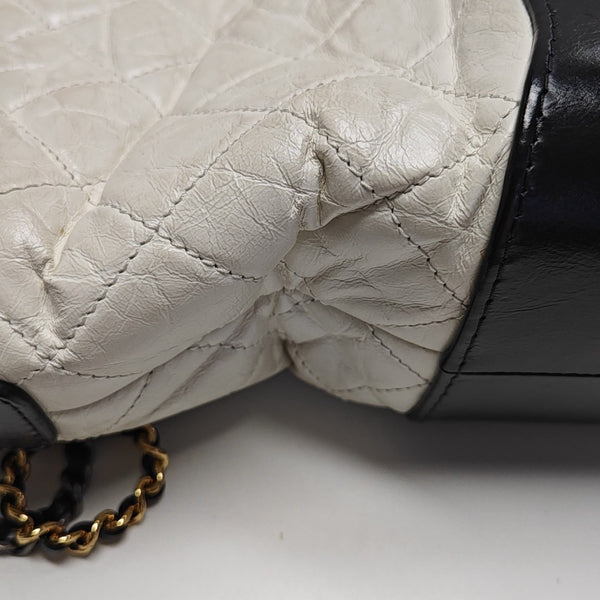 GABRIELLE Medium Quilted Calfskin White