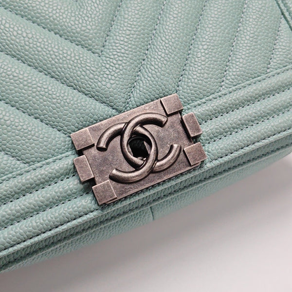 BOY CHANEL Medium Chevron Grained Calfskin Blue