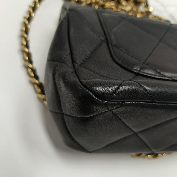 CLASSIC FLAP Mini Quilted Lambskin Black