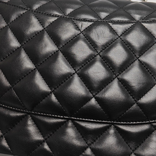 CLASSIC FLAP Jumbo Quilted Lambskin Black