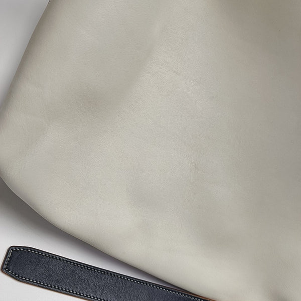 TWISTED CABAS Small Calfskin Gray