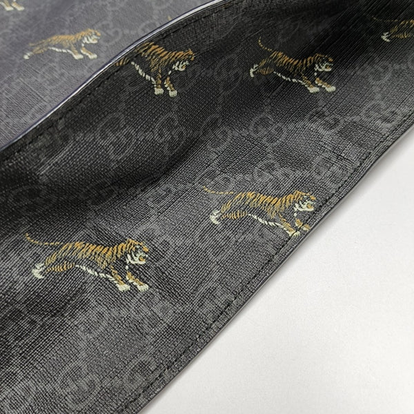 Lona Estampada GG Supreme Monogram Negra