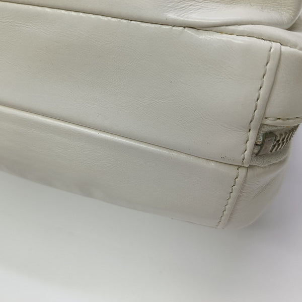 CLASSIC FLAP Mini Quilted Calfskin White