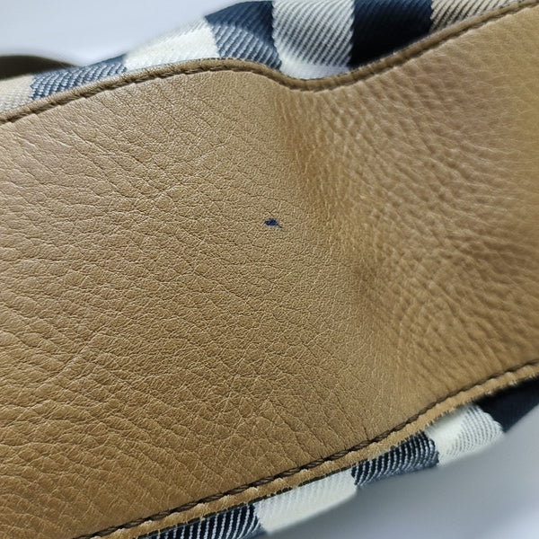 Canvas Brown