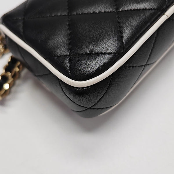 Quilted Lambskin Shoulder Bag Black