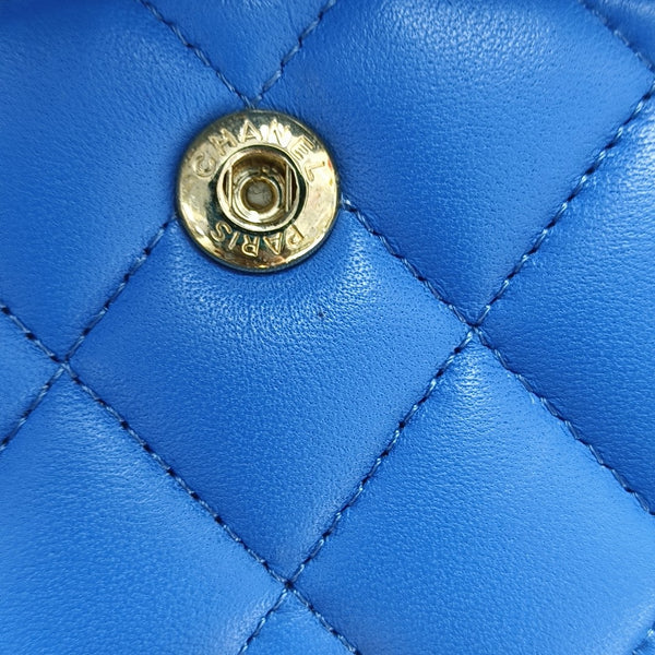 CLASSIC FLAP Medium Quilted Lambskin Blue
