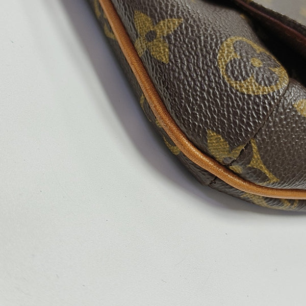 MUSETTE TANGO PM Monogram Coated Canvas Brown