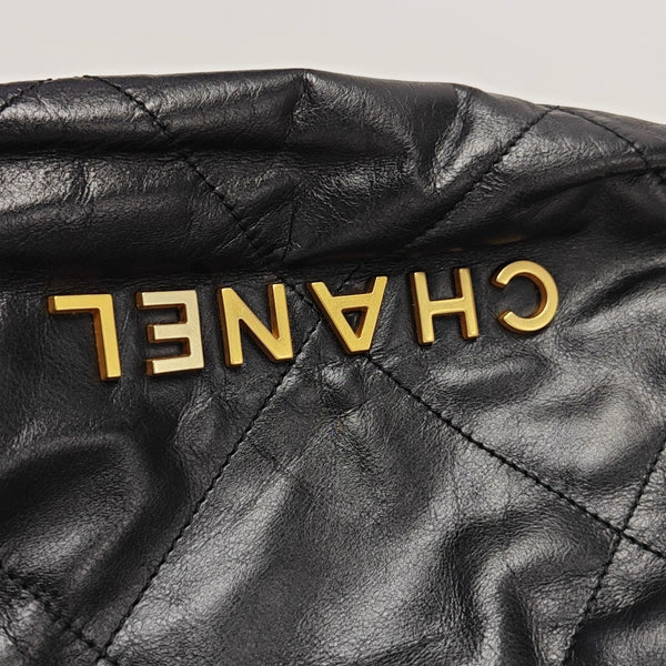 CHANEL 22 Mini Quilted Calfskin Black