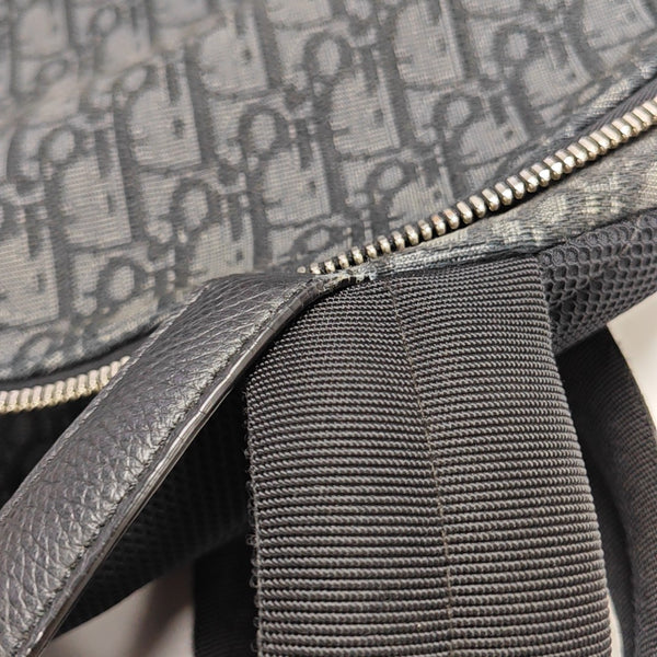 Rider Oblique Canvas Black