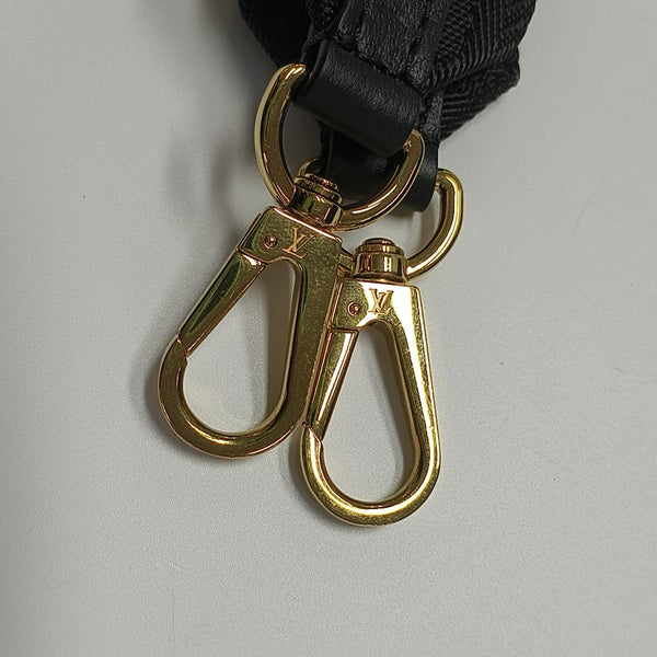 WALLET ON STRAP Monogram Calfskin Black