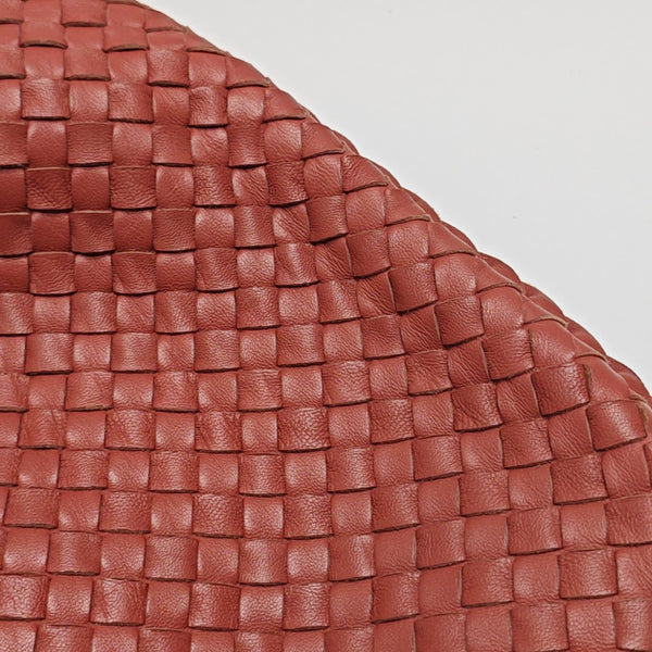 Veneta Large Calfskin Brown