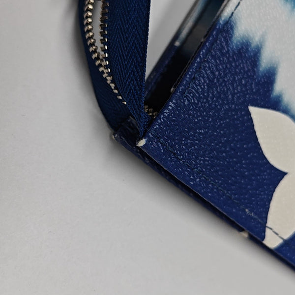 TOILET POCKET 26 Monogram Coated Canvas Blue