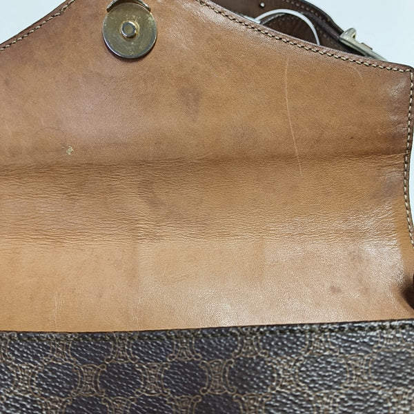 Coated Canvas Brown