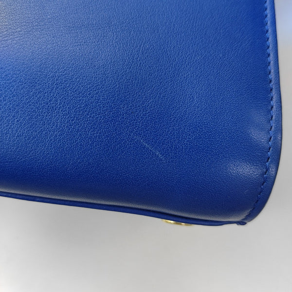 SAC DE JOUR Nano Calfskin Blue