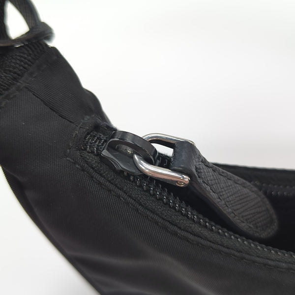 Re-Edition2000 Mini Nylon Black