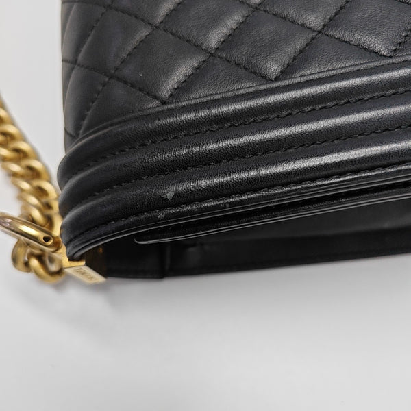 BOY CHANEL Medium Quilted Calfskin Black