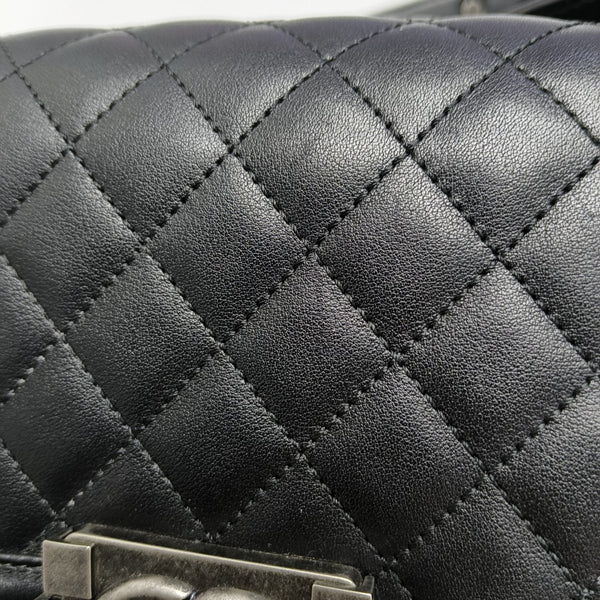 BOY CHANEL Small Quilted Calfskin Black