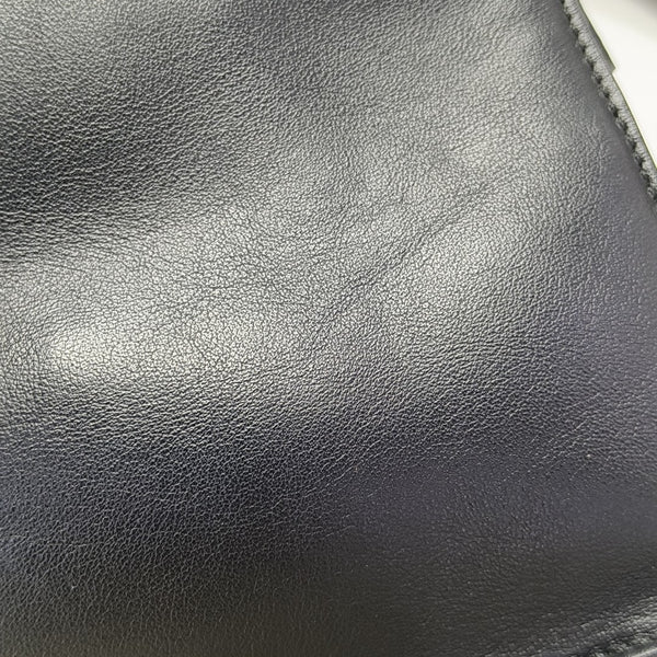 Flip Lambskin Black
