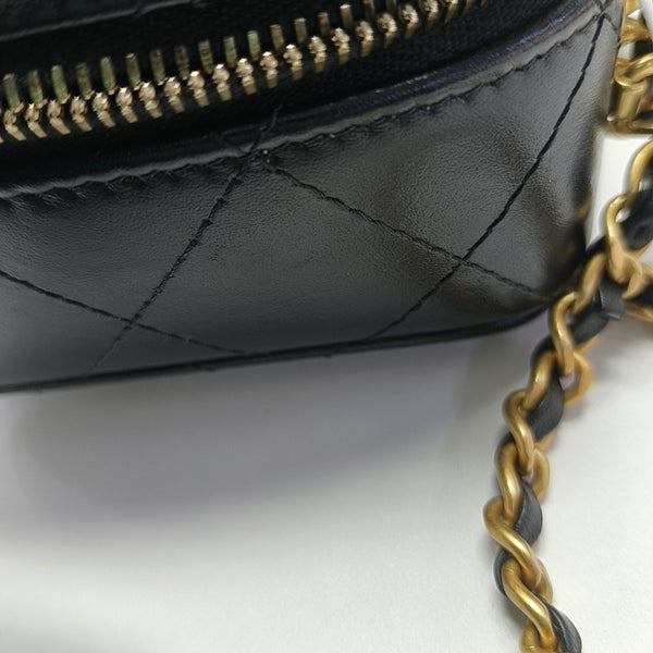 Quilted Calfskin Shoulder Bag Black