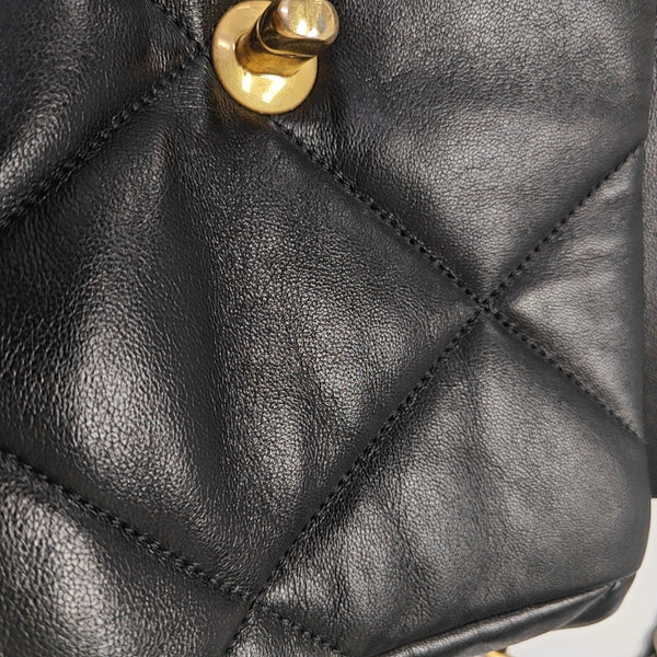 CHANEL 19 Small Quilted Lambskin Black