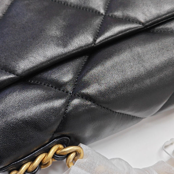 CHANEL 19 Small Quilted Lambskin Black