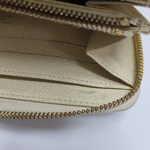 ZIPPY Damier Azur Coated Canvas White Wallet