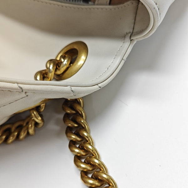 GG Marmont Medium Quilted Calfskin White