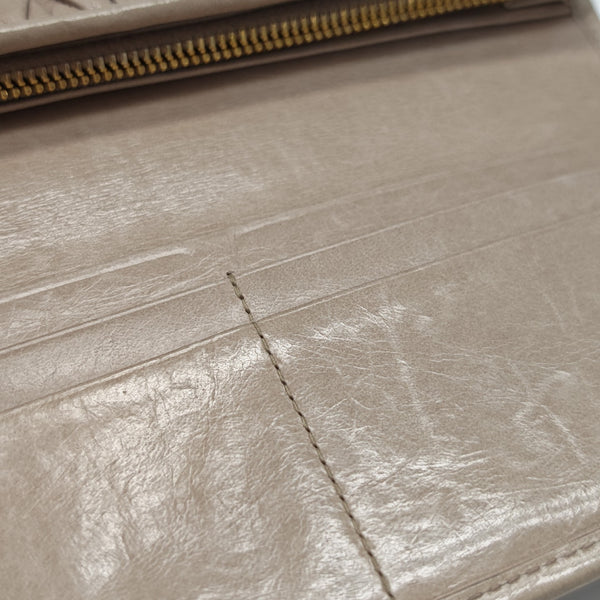 Quilted Lambskin Wallet Beige