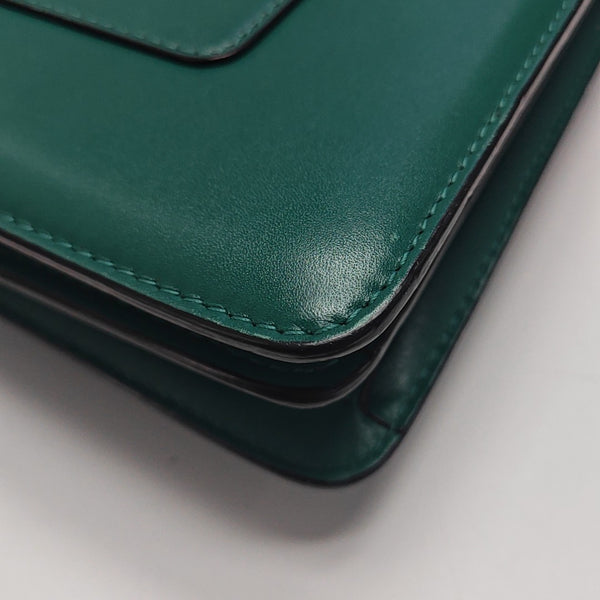 SERPENTI FOREVER Medium Calfskin Green