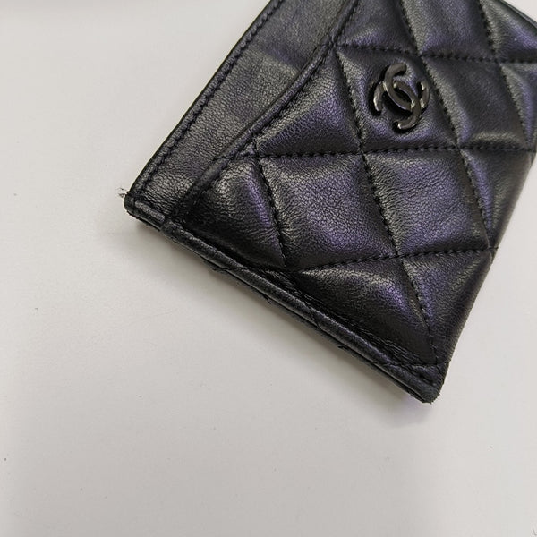 CLASSIC FLAP Quilted Lambskin Black Card Holder